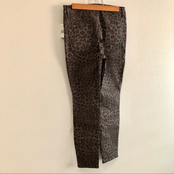 Good American Good Legs Leopard Print Skinny Jeans - Picture 7 of 12